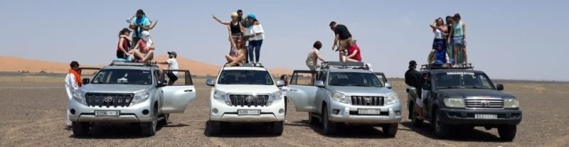 Viajes especiales en grupo en 4x4 por el Desierto